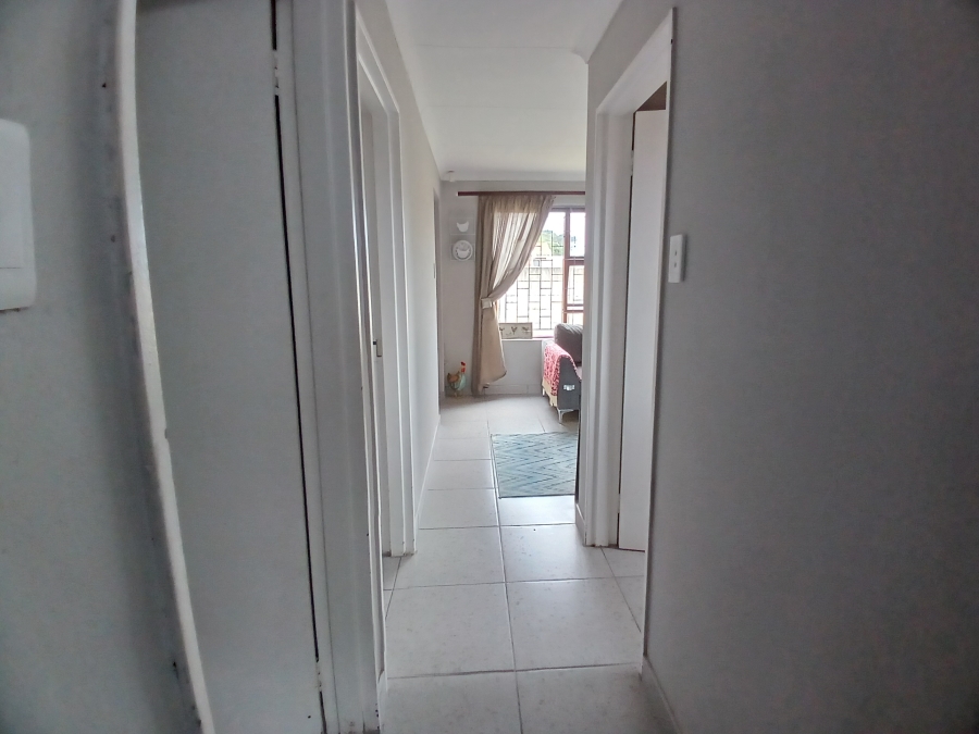 To Let 2 Bedroom Property for Rent in Greenshields Park Eastern Cape